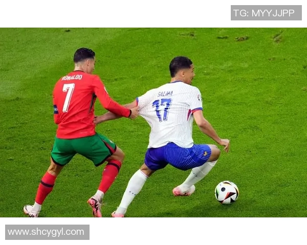 足球明星麦卡锡的职业生涯与成就解析及其在足球界的影响力