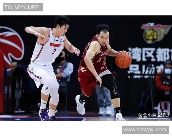 南京篮球队与北京篮球队赛后分析灵活性表现及战术调整探讨